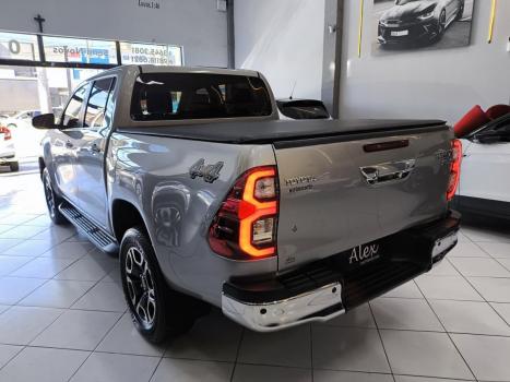 TOYOTA Hilux Caminhonete 2.8 16V SRX 4X4 DIESEL CABINE DUPLA AUTOM�TICO, Foto 20