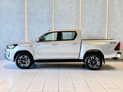 TOYOTA Hilux Caminhonete 2.7 16V 4P SRV FLEX 4X4  CABINE DUPLA AUTOM�TICO, Foto 2