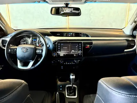 TOYOTA Hilux Caminhonete 2.7 16V 4P SRV FLEX 4X4  CABINE DUPLA AUTOM�TICO, Foto 15