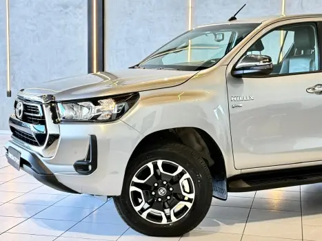 TOYOTA Hilux Caminhonete 2.7 16V 4P SRV FLEX 4X4  CABINE DUPLA AUTOM�TICO, Foto 24