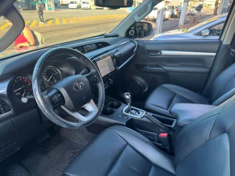 TOYOTA Hilux Caminhonete 2.8 16V SRX 4X4 TURBO DIESEL CABINE DUPLA AUTOM�TICO, Foto 7