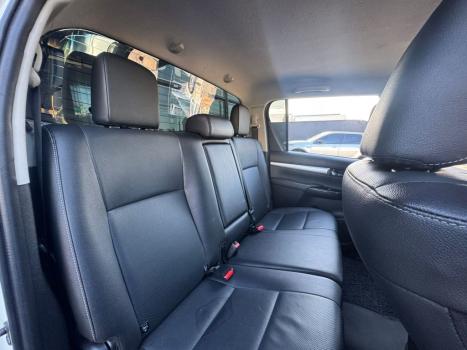 TOYOTA Hilux Caminhonete 2.8 16V SRX 4X4 TURBO DIESEL CABINE DUPLA AUTOM�TICO, Foto 12