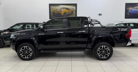 TOYOTA Hilux Caminhonete 2.8 16V SRX PLUS 4X4 TURBO DIESEL CABINE DUPLA AUTOM�TICO, Foto 2