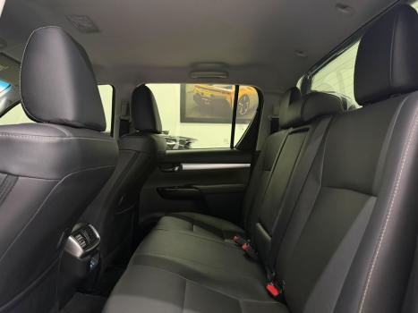 TOYOTA Hilux Caminhonete 2.8 16V SRX PLUS 4X4 TURBO DIESEL CABINE DUPLA AUTOM�TICO, Foto 11