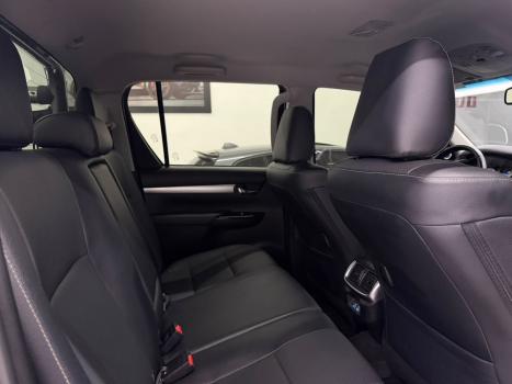 TOYOTA Hilux Caminhonete 2.8 16V SRX PLUS 4X4 TURBO DIESEL CABINE DUPLA AUTOM�TICO, Foto 12