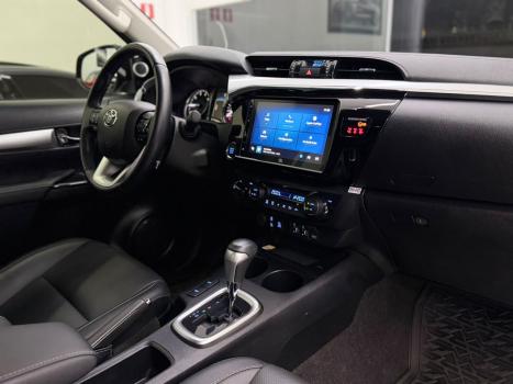 TOYOTA Hilux Caminhonete 2.8 16V SRX PLUS 4X4 TURBO DIESEL CABINE DUPLA AUTOM�TICO, Foto 15