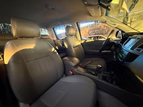 TOYOTA Hilux Caminhonete 2.7 16V 4P SRV FLEX 4X4  CABINE DUPLA AUTOM�TICO, Foto 12