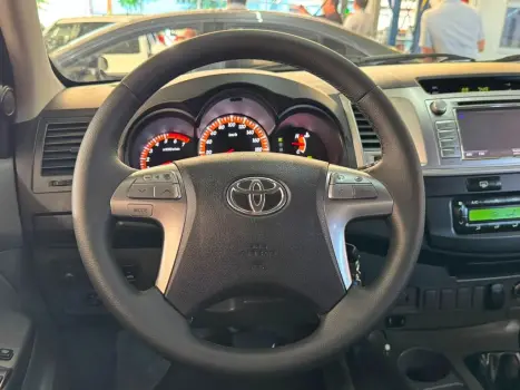 TOYOTA Hilux Caminhonete 2.7 16V 4P SRV FLEX 4X4  CABINE DUPLA AUTOM�TICO, Foto 7