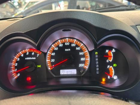 TOYOTA Hilux Caminhonete 2.7 16V 4P SRV FLEX 4X4  CABINE DUPLA AUTOM�TICO, Foto 14