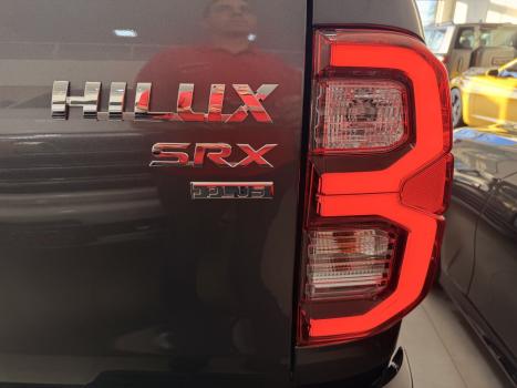 TOYOTA Hilux Caminhonete 2.8 16V SRX PLUS 4X4 TURBO DIESEL CABINE DUPLA AUTOM�TICO, Foto 13