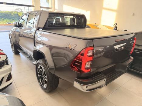 TOYOTA Hilux Caminhonete 2.8 16V SRX PLUS 4X4 TURBO DIESEL CABINE DUPLA AUTOM�TICO, Foto 7