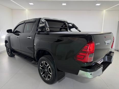 TOYOTA Hilux Caminhonete 2.8 16V SRV 4X4 DIESEL CABINE DUPLA AUTOM�TICO, Foto 11