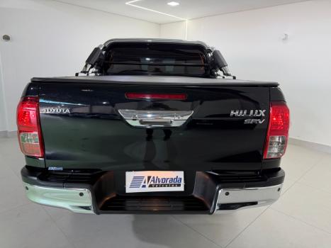 TOYOTA Hilux Caminhonete 2.8 16V SRV 4X4 DIESEL CABINE DUPLA AUTOM�TICO, Foto 12