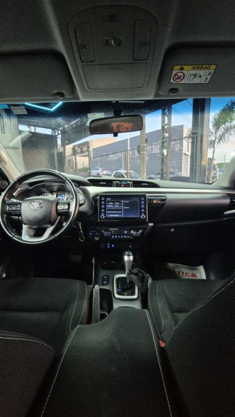 TOYOTA Hilux Caminhonete 2.8 16V 4P SR 4X4 DIESEL CABINE DUPLA AUTOM�TICO, Foto 9