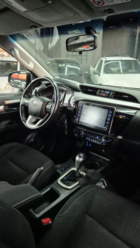 TOYOTA Hilux Caminhonete 2.8 16V 4P SR 4X4 DIESEL CABINE DUPLA AUTOM�TICO, Foto 10