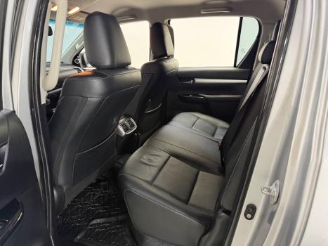 TOYOTA Hilux Caminhonete 2.8 16V SRX 4X4 DIESEL CABINE DUPLA AUTOM�TICO, Foto 7