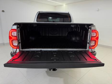 TOYOTA Hilux Caminhonete 2.8 16V SRX 4X4 DIESEL CABINE DUPLA AUTOM�TICO, Foto 13