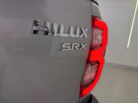 TOYOTA Hilux Caminhonete 2.8 16V SRX 4X4 DIESEL CABINE DUPLA AUTOM�TICO, Foto 14