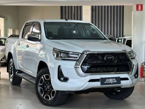 TOYOTA Hilux Caminhonete 2.8 16V SRX 4X4 DIESEL CABINE DUPLA AUTOM�TICO, Foto 2