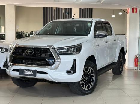 TOYOTA Hilux Caminhonete 2.8 16V SRX 4X4 DIESEL CABINE DUPLA AUTOM�TICO, Foto 3