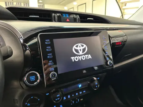 TOYOTA Hilux Caminhonete 2.8 16V SRX 4X4 DIESEL CABINE DUPLA AUTOM�TICO, Foto 13