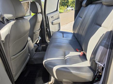 TOYOTA Hilux Caminhonete 3.0 16V 4P 4X4 SRV TURBO DIESEL CABINE DUPLA AUTOM�TICO, Foto 3