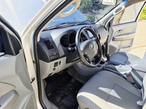 TOYOTA Hilux Caminhonete 3.0 16V 4P 4X4 SRV TURBO DIESEL CABINE DUPLA AUTOM�TICO, Foto 13