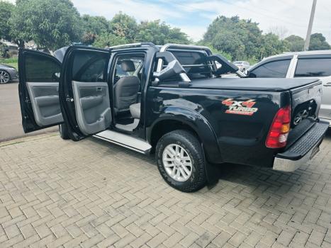 TOYOTA Hilux Caminhonete 3.0 4P 4X4 SRV TURBO DIESEL CABINE DUPLA AUTOM�TICO, Foto 18