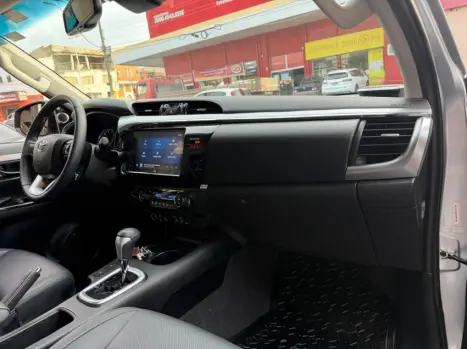 TOYOTA Hilux Caminhonete 2.8 16V SRX 4X4 TURBO DIESEL CABINE DUPLA AUTOM�TICO, Foto 19