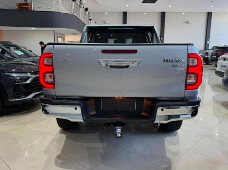 TOYOTA Hilux Caminhonete 2.8 16V SRX 4X4 TURBO DIESEL CABINE DUPLA AUTOM�TICO, Foto 5