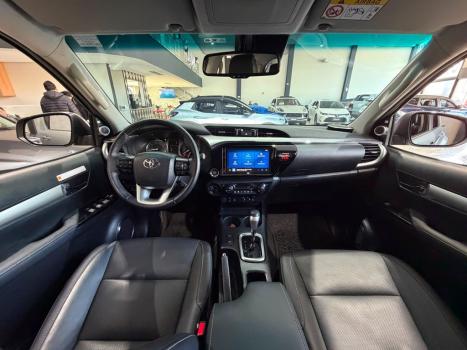 TOYOTA Hilux Caminhonete 2.8 16V SRX 4X4 TURBO DIESEL CABINE DUPLA AUTOM�TICO, Foto 10