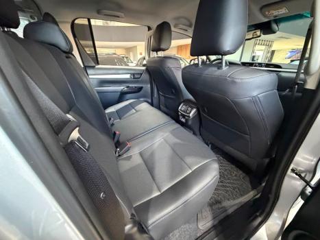 TOYOTA Hilux Caminhonete 2.8 16V SRX 4X4 TURBO DIESEL CABINE DUPLA AUTOM�TICO, Foto 13
