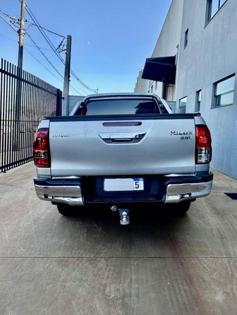 TOYOTA Hilux Caminhonete 2.8 16V SRV 4X4 DIESEL CABINE DUPLA AUTOM�TICO, Foto 5