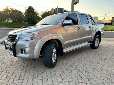 TOYOTA Hilux Caminhonete 3.0 16V 4P 4X4 SRV TURBO DIESEL CABINE DUPLA AUTOM�TICO, Foto 4