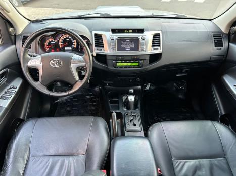 TOYOTA Hilux Caminhonete 3.0 16V 4P 4X4 SRV TURBO DIESEL CABINE DUPLA AUTOM�TICO, Foto 13