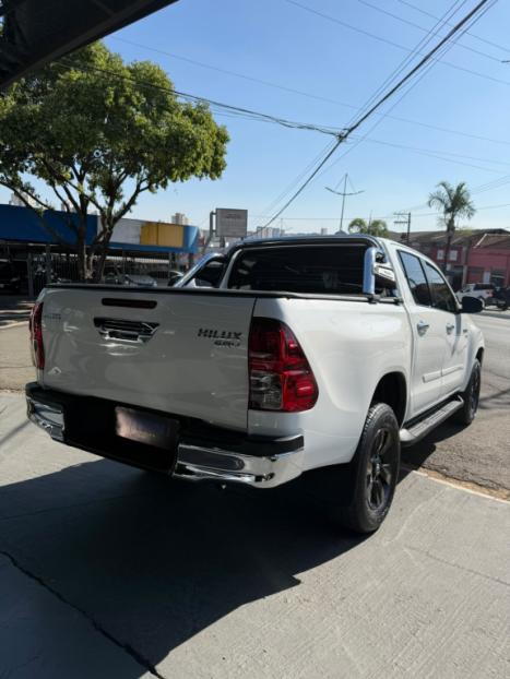 TOYOTA Hilux Caminhonete 2.7 16V 4P SRV FLEX CABINE DUPLA AUTOM�TICO, Foto 3