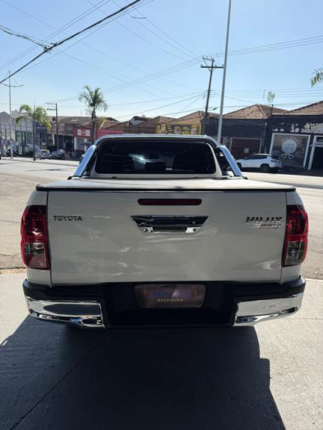 TOYOTA Hilux Caminhonete 2.7 16V 4P SRV FLEX CABINE DUPLA AUTOM�TICO, Foto 4