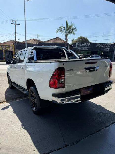 TOYOTA Hilux Caminhonete 2.7 16V 4P SRV FLEX CABINE DUPLA AUTOM�TICO, Foto 5
