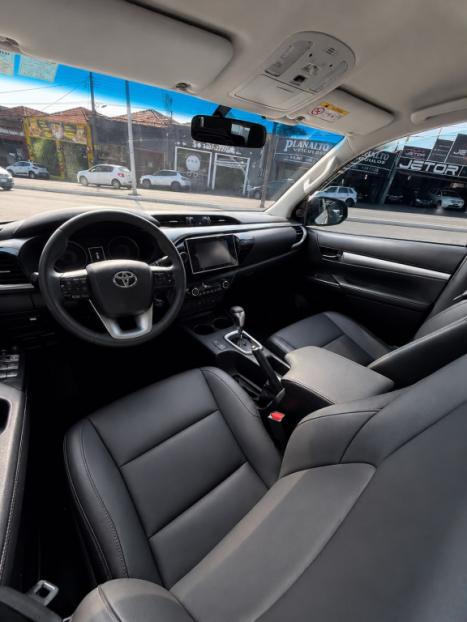 TOYOTA Hilux Caminhonete 2.7 16V 4P SRV FLEX CABINE DUPLA AUTOM�TICO, Foto 16