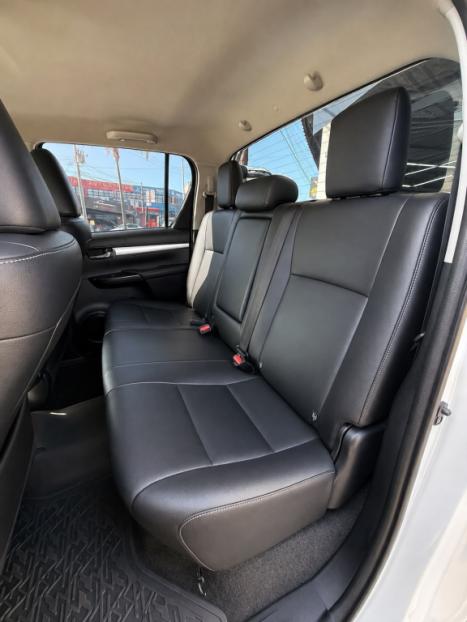 TOYOTA Hilux Caminhonete 2.7 16V 4P SRV FLEX CABINE DUPLA AUTOM�TICO, Foto 19