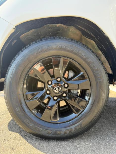 TOYOTA Hilux Caminhonete 2.7 16V 4P SRV FLEX CABINE DUPLA AUTOM�TICO, Foto 22