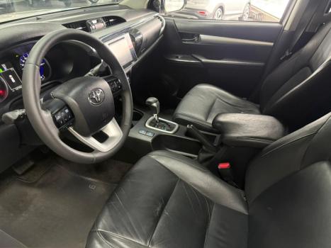 TOYOTA Hilux Caminhonete 2.7 16V 4P SRV FLEX CABINE DUPLA AUTOMÁTICO, Foto 9