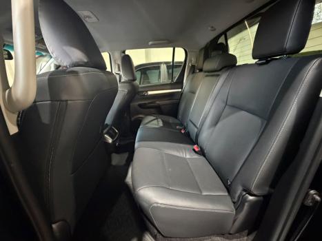 TOYOTA Hilux Caminhonete 2.8 16V SRX PLUS 4X4 TURBO DIESEL CABINE DUPLA AUTOM�TICO, Foto 8