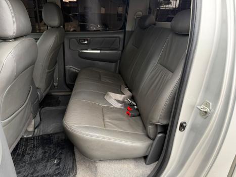 TOYOTA Hilux Caminhonete 3.0 4P 4X4 SRV TURBO DIESEL CABINE DUPLA AUTOM�TICO, Foto 9