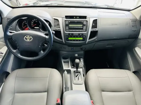 TOYOTA Hilux Caminhonete 3.0 16V 4P 4X4 SRV TURBO DIESEL, Foto 9