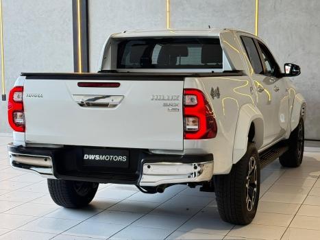 TOYOTA Hilux Caminhonete 2.8 16V SRX PLUS 4X4 TURBO DIESEL CABINE DUPLA AUTOMÁTICO, Foto 7