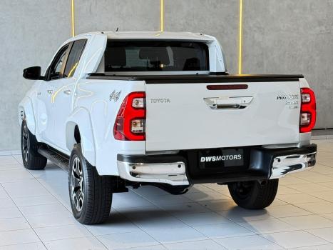 TOYOTA Hilux Caminhonete 2.8 16V SRX PLUS 4X4 TURBO DIESEL CABINE DUPLA AUTOMÁTICO, Foto 9