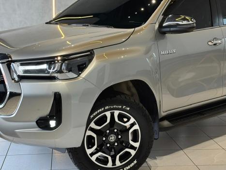 TOYOTA Hilux Caminhonete 2.8 16V SRX 4X4 TURBO DIESEL CABINE DUPLA AUTOM�TICO, Foto 9