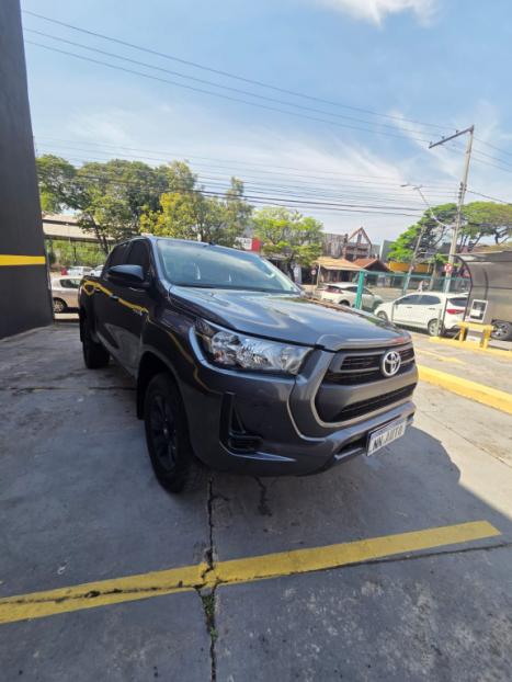 TOYOTA Hilux Caminhonete 2.8 4P 4X4 DIESEL CABINE DUPLA, Foto 2
