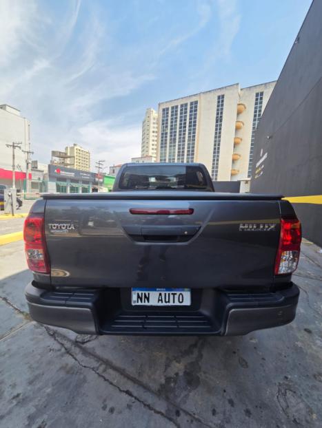 TOYOTA Hilux Caminhonete 2.8 4P 4X4 DIESEL CABINE DUPLA, Foto 5